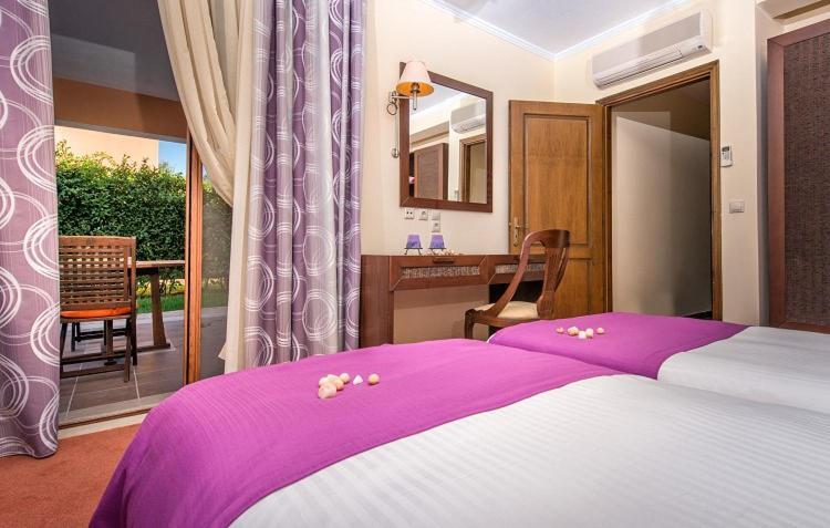 Hotel St John Villas (Adults Only) Циливи Номер фото